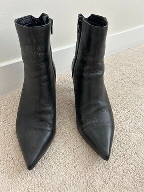 Italian women leather boots